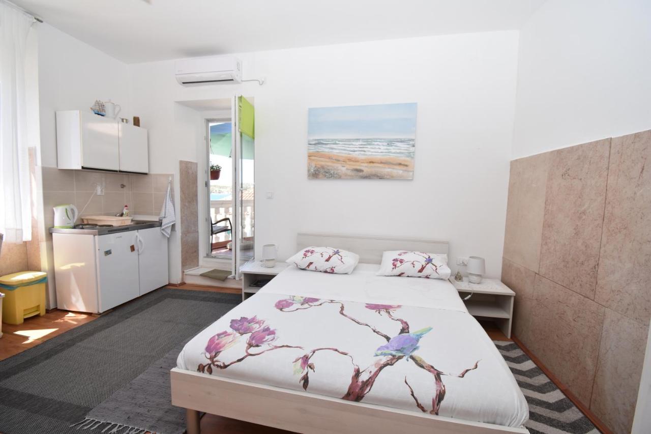 Apartmani Rina Шибеник Екстер'єр фото