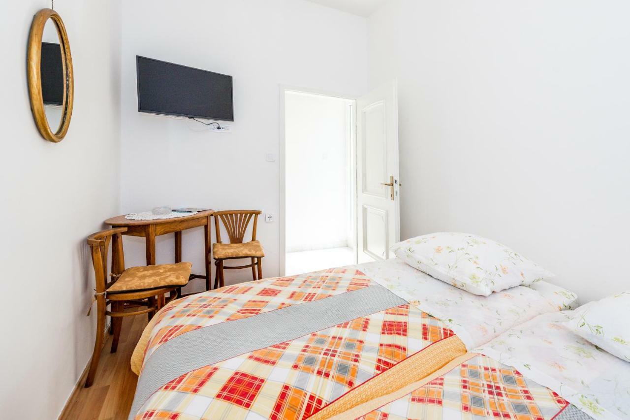 Apartmani Rina Шибеник Екстер'єр фото