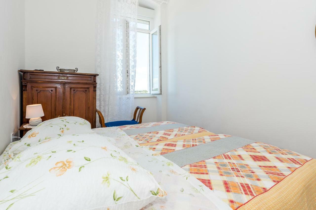 Apartmani Rina Шибеник Екстер'єр фото