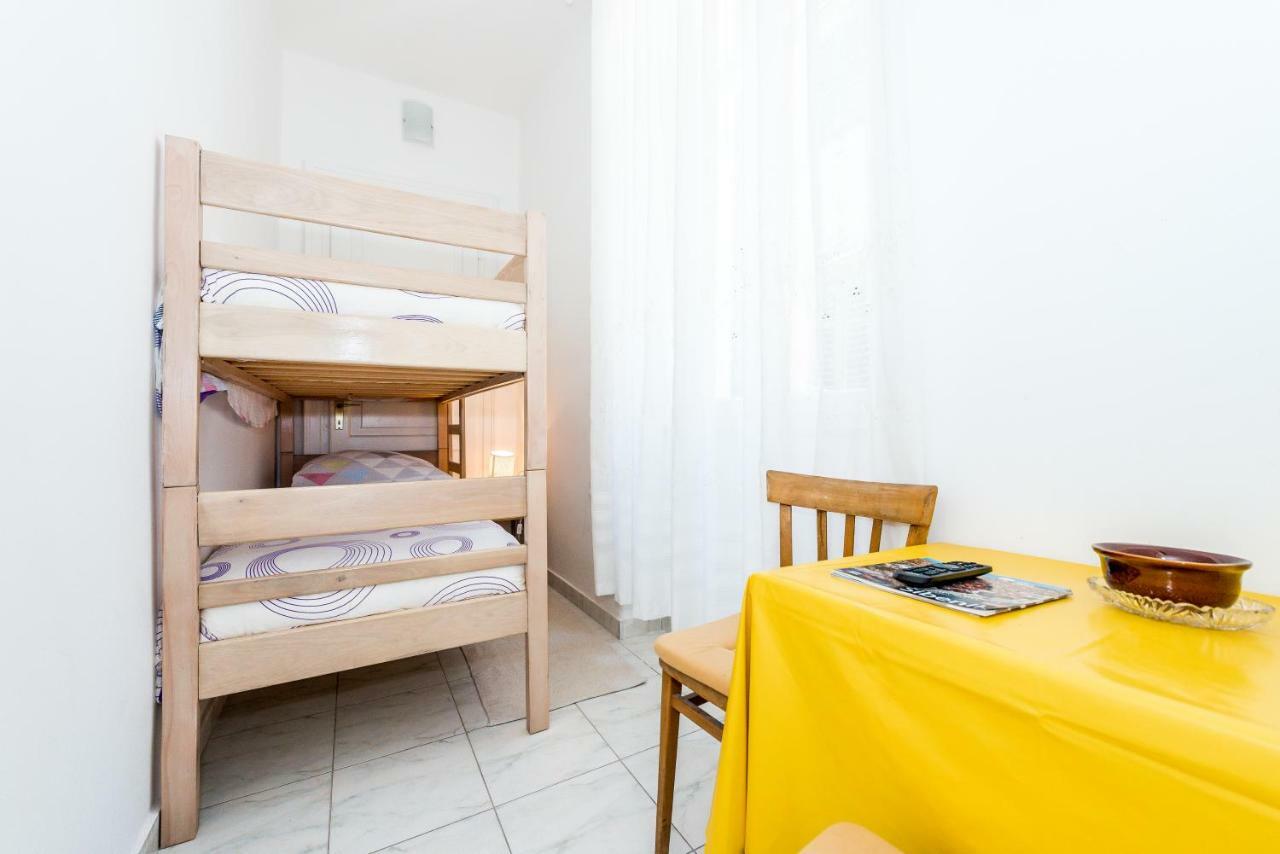 Apartmani Rina Шибеник Екстер'єр фото